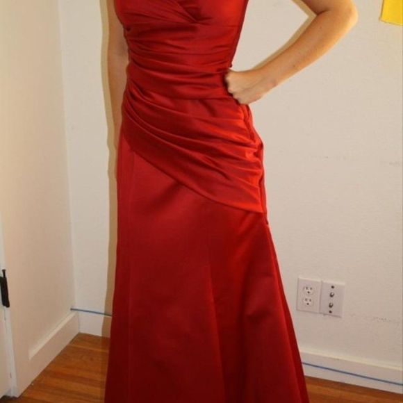 Davids Bridal Style D18293 | Size 8|  Great Condition - Picture 2 of 10